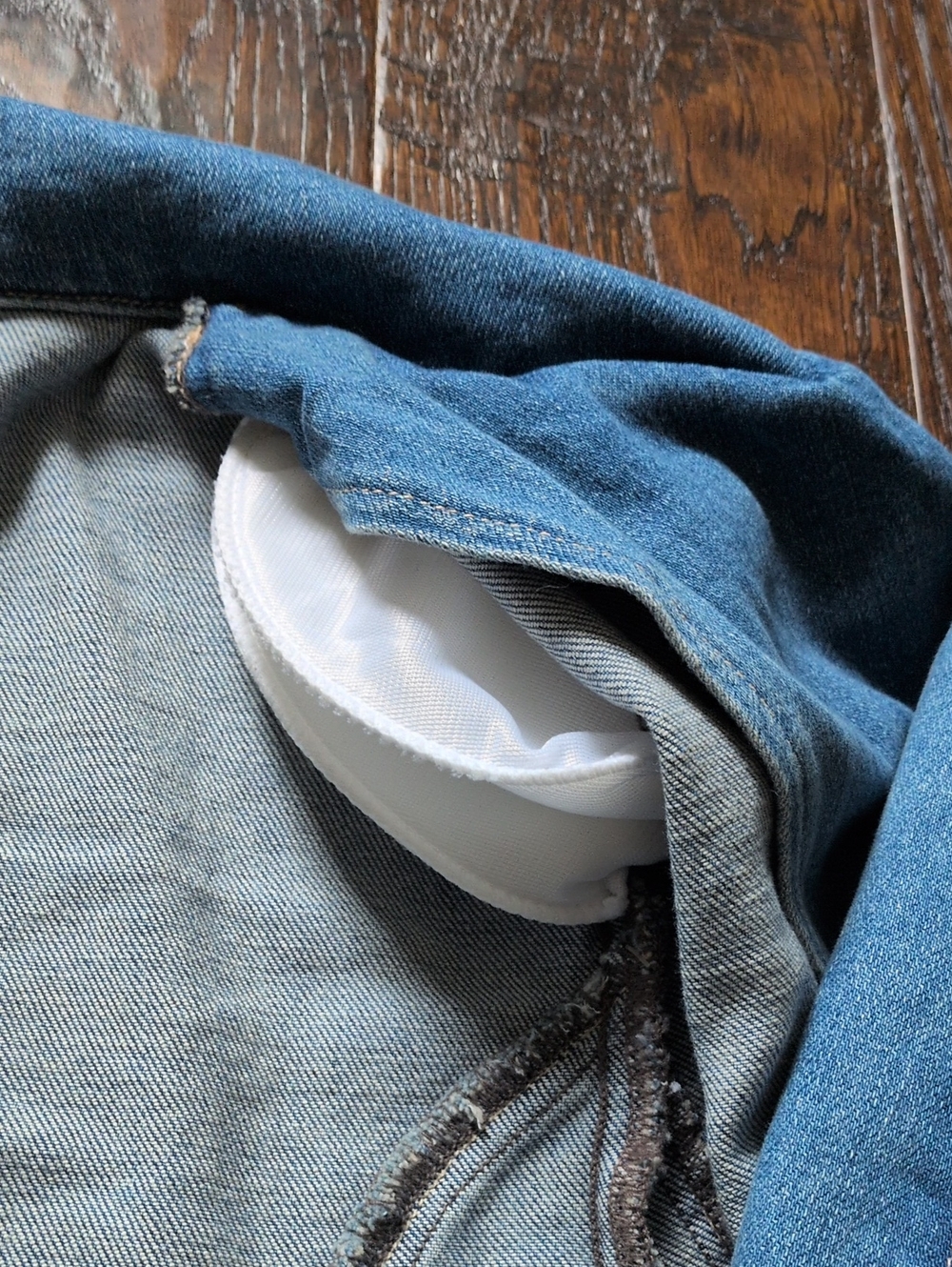L'AGENCE I Blue Denim Open Front Anchor Button Cropped Wayne Blazer Jacket, M - Picture 12 of 13